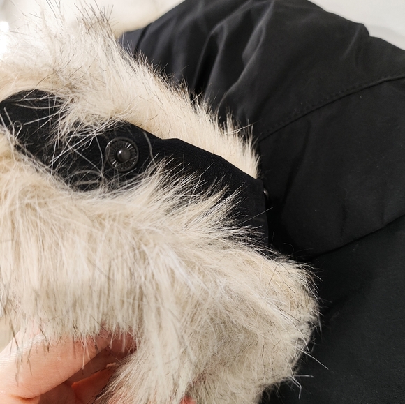 Zara the outstanding down parka - Picture 8 of 9